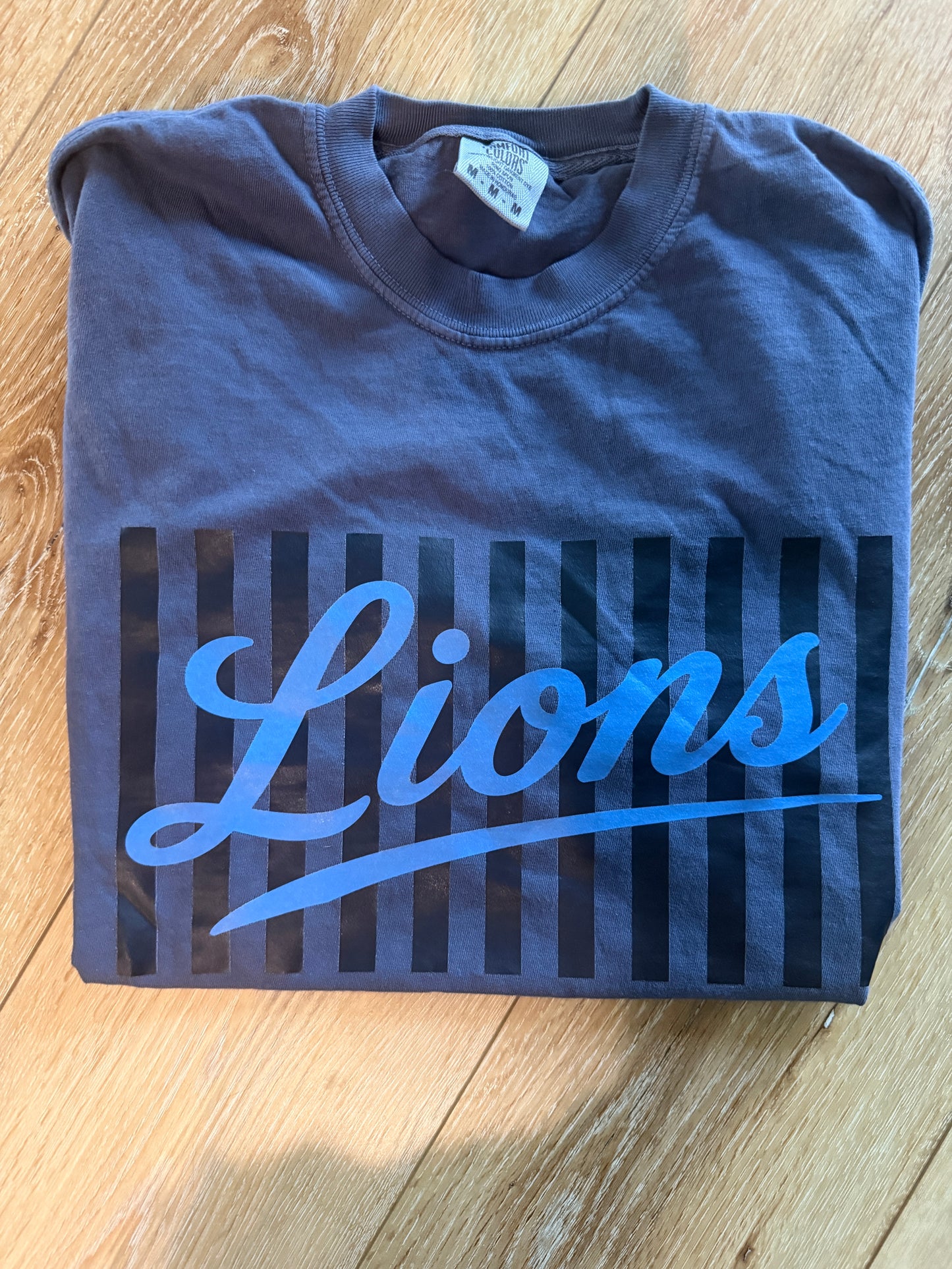 Comfort Colors Size Medium T-shirt