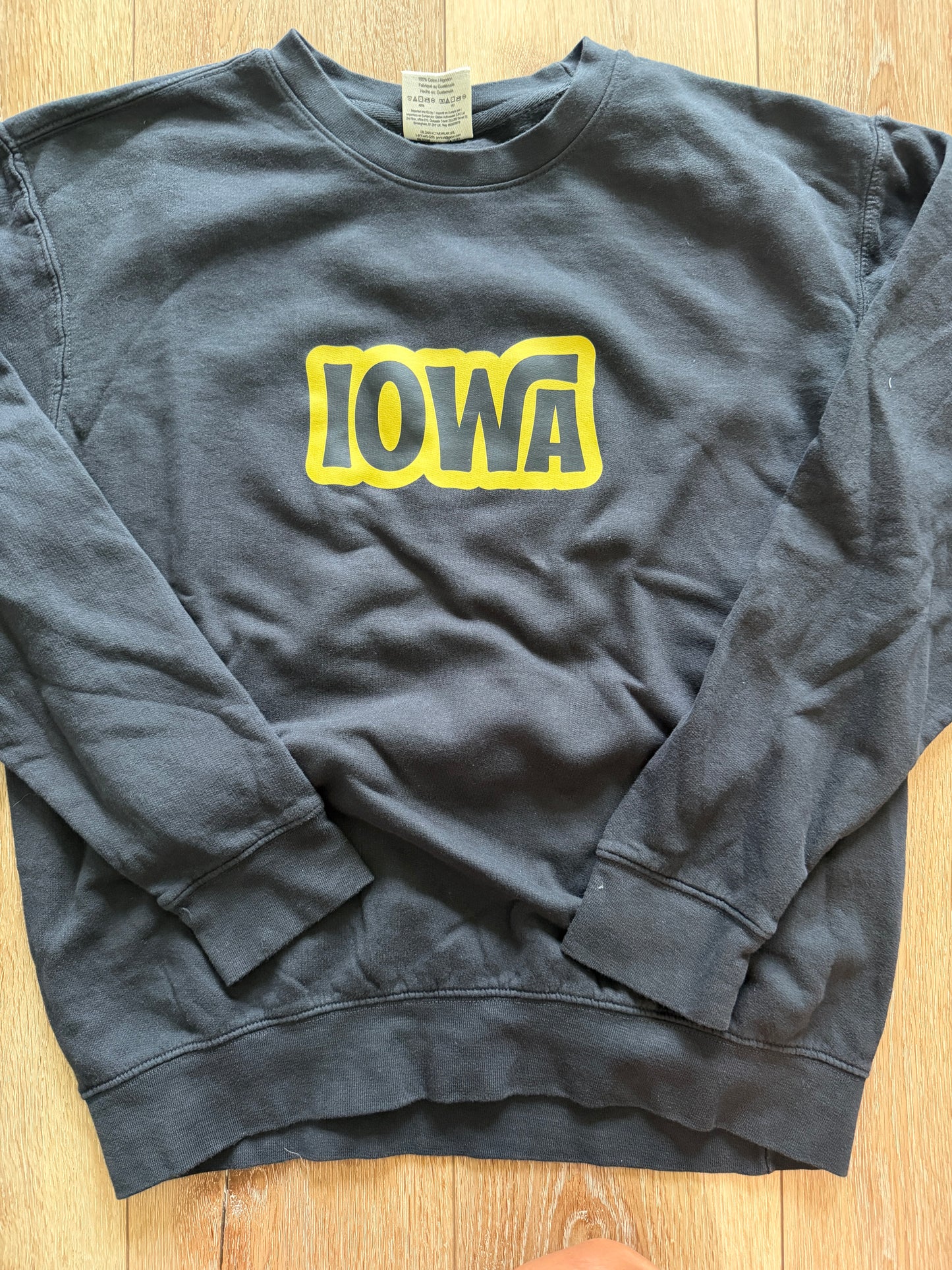 Small Comfort Colors Crewneck